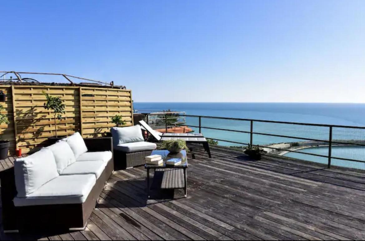 Ferienwohnung Attico D' Amare Ventimiglia Exterior foto